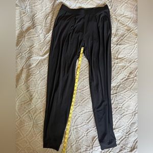 Black Express Cropped Joggers
